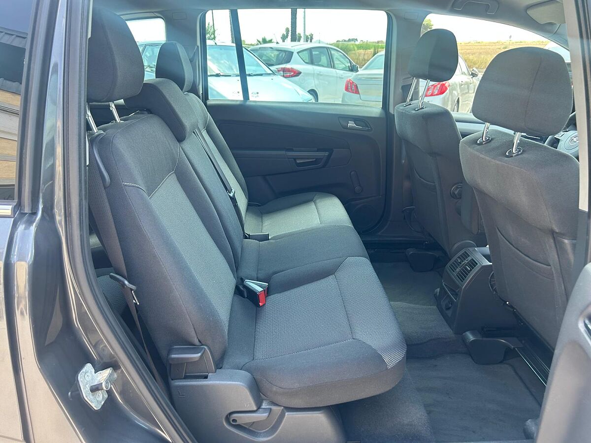 OPEL ZAFIRA 111 JAHRA 1.8 SPANISH LHD IN SPAIN 129000 MILES SUPERB 7 SEATS 2010